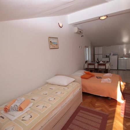 Apartmani Damir Livajic Omis Ngoại thất bức ảnh
